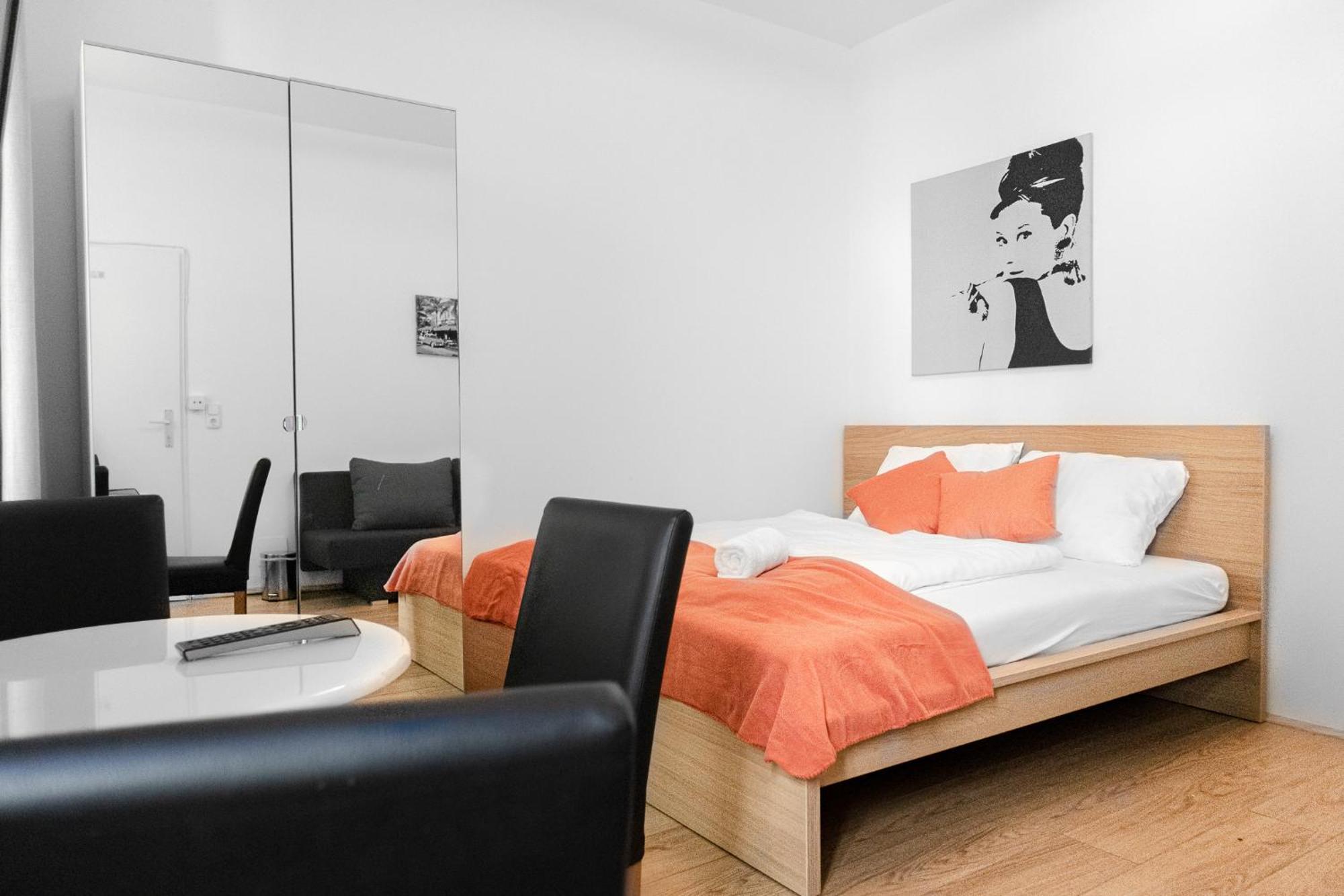 Relaxing 2-Bed Apartment For Extended Visits Wien Eksteriør billede